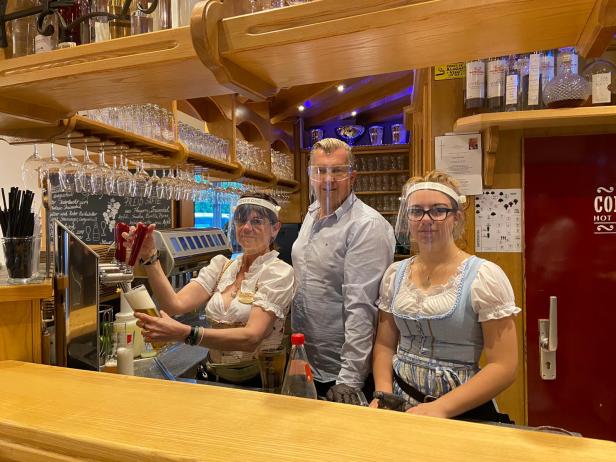 Schnitzel, Bier und Sushi: Reportage aus Österreichs Lokalen