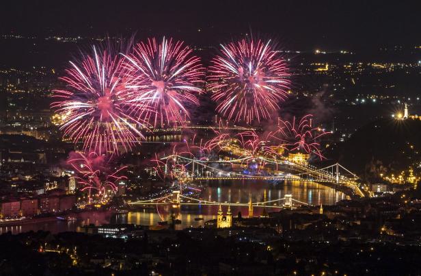 Orban plant größtes Feuerwerk Europas