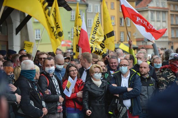 380 Festnahmen bei "illegalem" Corona-Protest in Warschau