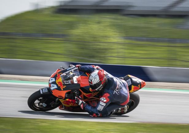 red_bull_ring_moto2_action_c_philip_platzer_red_bull_content_pool.jpg