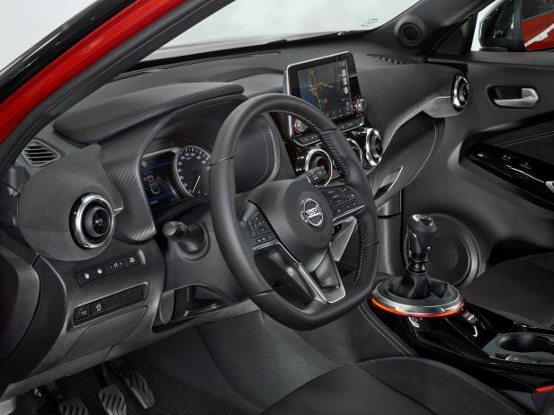 oct._7_-_2pm_cet_-_new_nissan_juke_interior_02-source.jpg