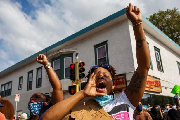 "Kann nicht atmen": Eskalation bei US-Protest gegen Polizeigewalt