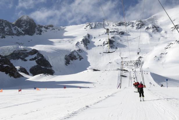 Wiedereröffnung der Skilifte: Ohne Schutzmaske in der Gondel