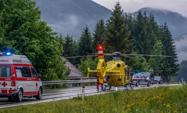 Tödlicher Verkehrsunfall mit Motorradfahrer in Lunz am See