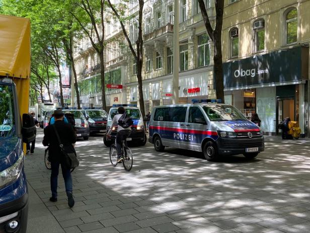 Betrugsverdacht: Razzia in zwei Maskengeschäften in Wien