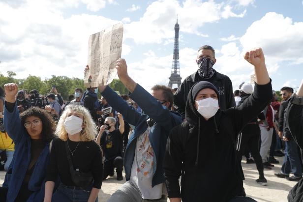 FRANCE-US-RACISM-PROTEST