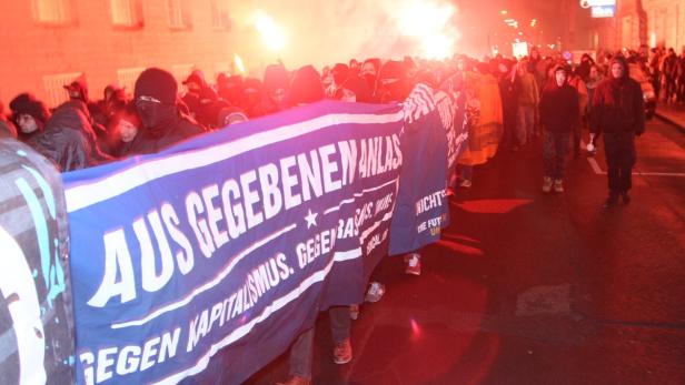 Bilder: Demonstrationen gegen den Akademikerball