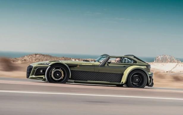 donkervoort-d8gto-jd70-21-1140x760.jpg