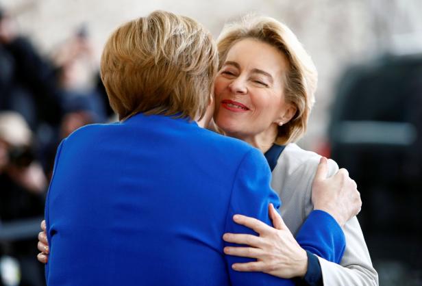 Merkel und Von der Leyen: Europa in deutschen Frauenhänden