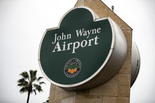 Rassismusvorwürfe: John-Wayne-Flughafen soll unbenannt werden