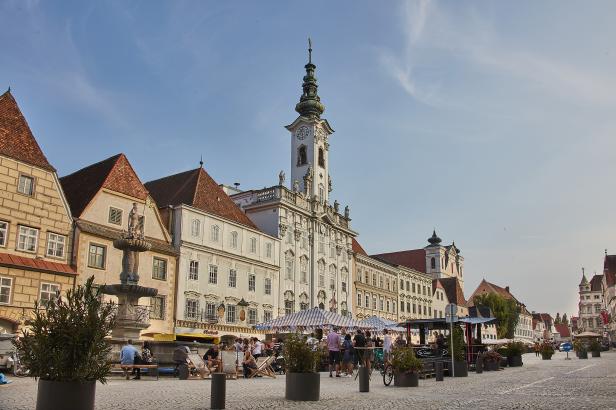 Mit Nachtwächterin zu den Hotspots von Steyr