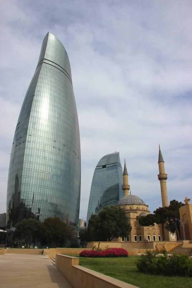 Aserbaidschan:  Zwischen Orient und Moderne