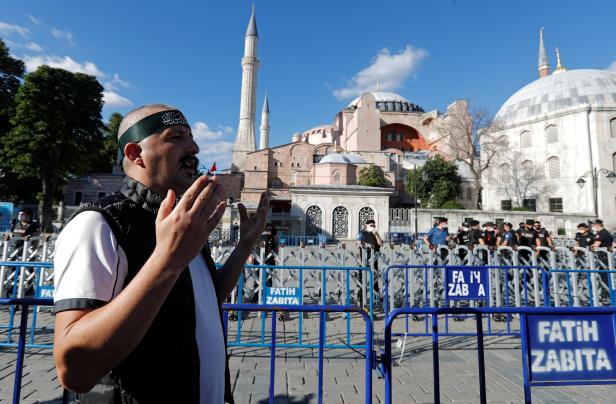 Papst zu Hagia Sophia: Empfinde "großen Schmerz"