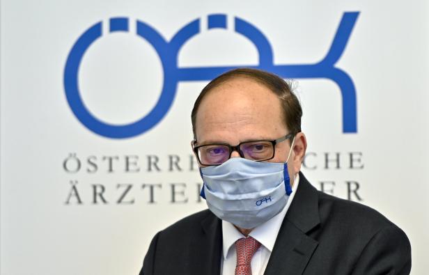 Berufsverbot für Mediziner wegen falscher Masken-Atteste