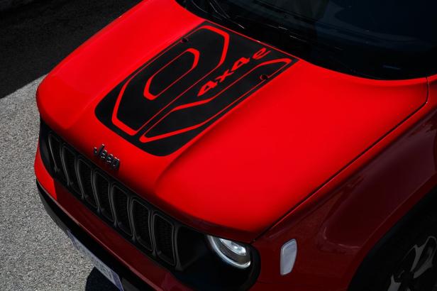 Jeep Renegade und Compass jetzt auch mit Stecker