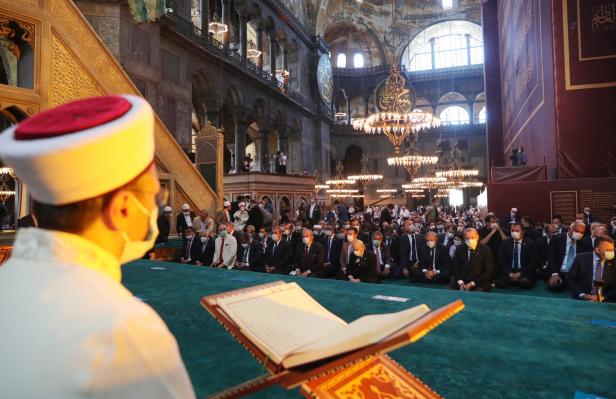 Erdogans erstes Freitagsgebet in der Hagia Sophia