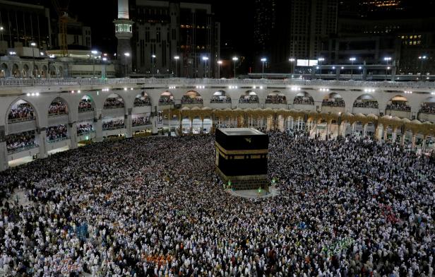 Mit Maske in Mekka: Pilgern in Zeiten von Corona