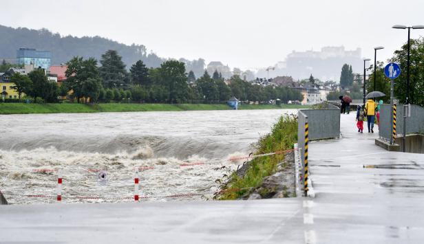 Unwetter: Hochwasser könnte Dienstagnacht noch weiter steigen