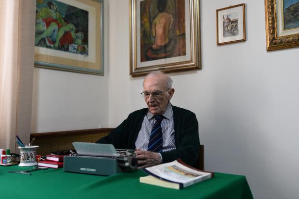 Der Weltkriegs-Veteran Giuseppe ist Italiens ältester Uni-Absolvent
