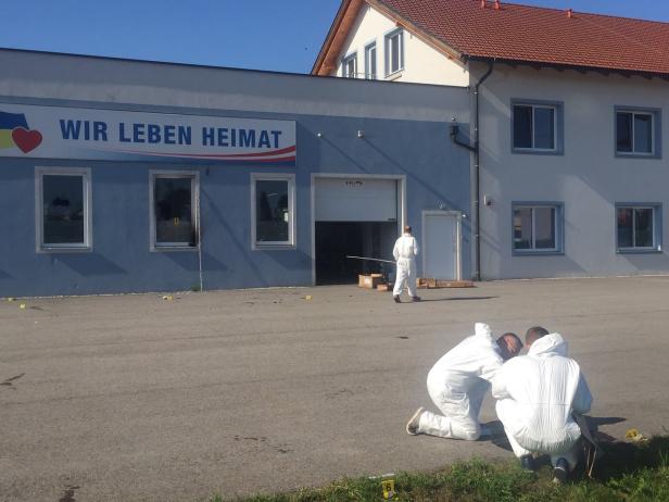 Brandanschlag auf FPÖ-Zentrale: Angeklagter bestreitet Tat; Prozess vertagt