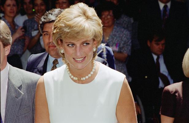 Dianas Unfalltod jährt sich zum 25. Mal: Williams & Harrys Ringen um ihr Vermächtnis