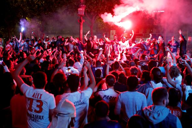 Champions League - Semi Final - Paris St Germain fans celebrate after their Champions League Semi Final match against RB Leipzig