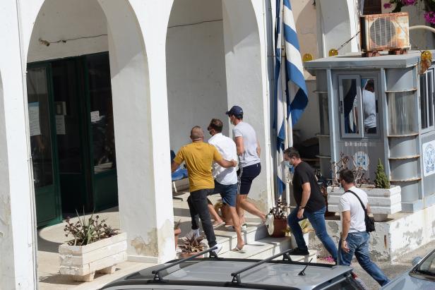 Der teuerste Verteidiger der Welt wurde auf Mykonos festgenommen