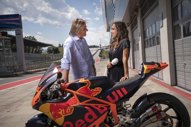 TV-Moderatorin Andrea Schlager: Bei der MotoGP in der Poleposition