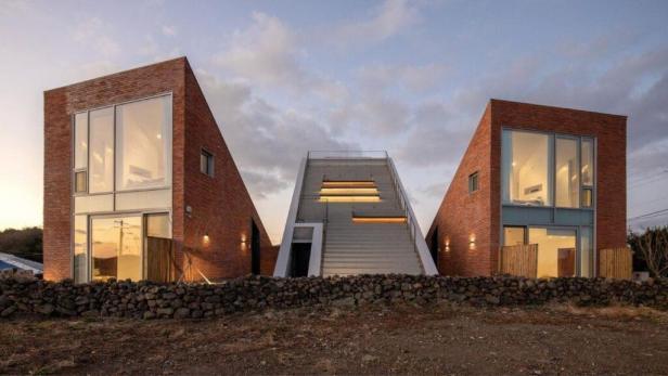 kl-2-stair-house--1024x576 kl-2-stair-house--1024x576