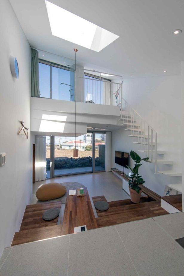 kl-12-stair-house-Building_B_livingroom-683x1024 kl-12-stair-house-Building_B_livingroom-683x1024