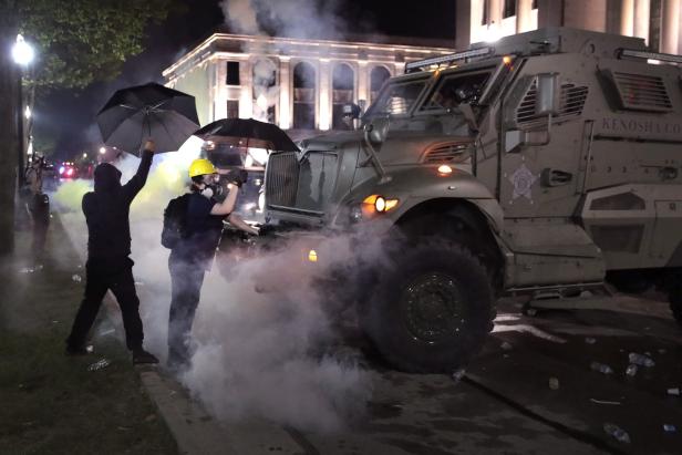 Eskalation bei Demo gegen US-Polizeigewalt: Zwei Menschen tot