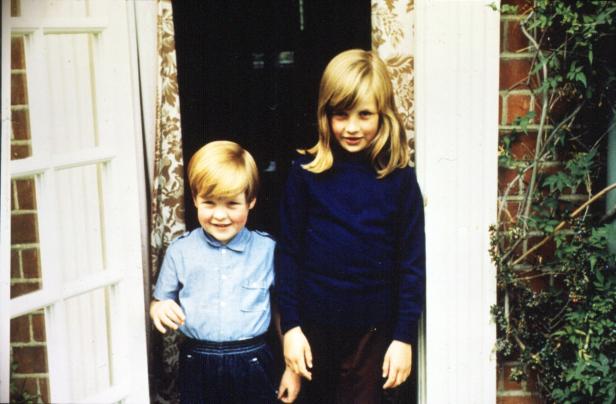 Seltenes Interview: Bruder enthüllt trauriges Detail über Lady Dianas Kindheit