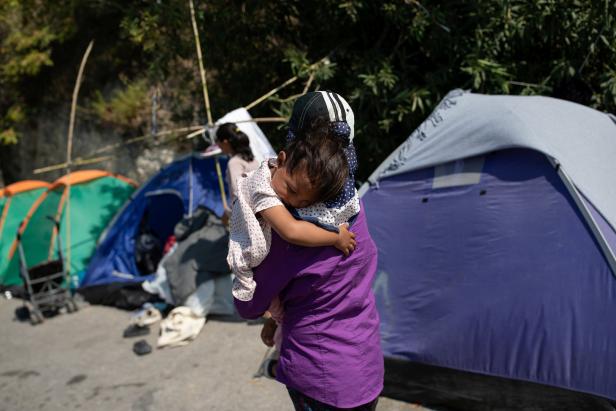 Merkel will 1.500 Migranten von griechischen Inseln aufnehmen