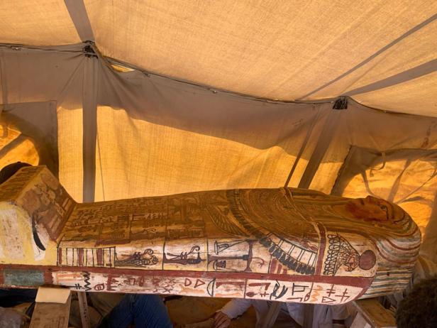 27 verschlossene Sarkophage in Ägypten entdeckt