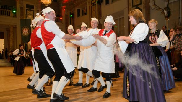 Prominenz auf der Pirsch: Bilder vom Jägerball