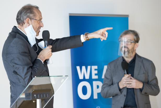 Faßmann, "a serious guy" - Besuch in der Central European University