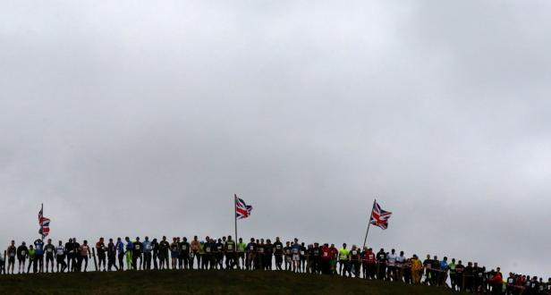 England: Harte Jungs und Mädchen gesucht