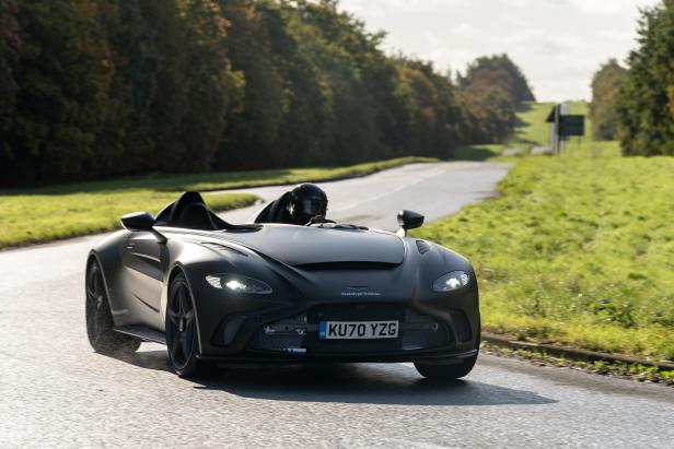 2_aston_martin_v12_speedster_prototype.jpg
