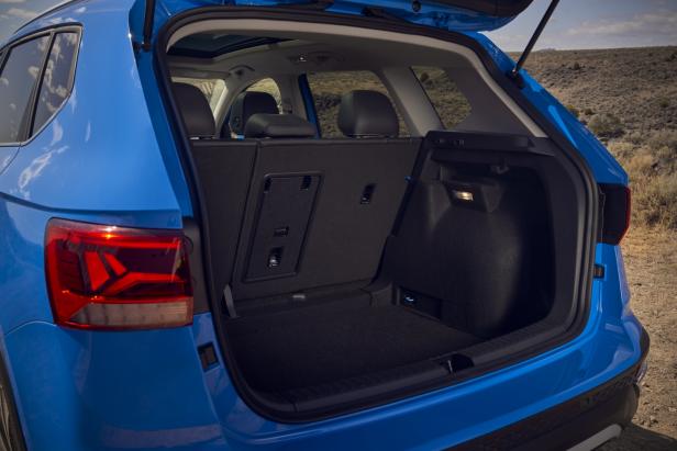 2022_volkswagen_taos-small-12335.jpg