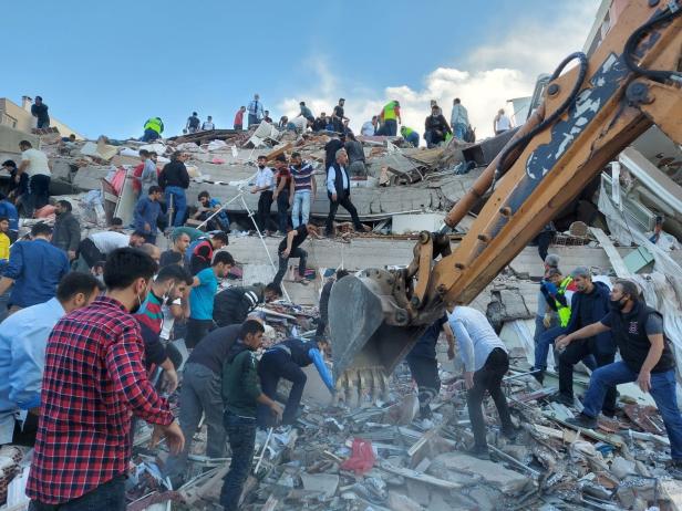 Erdbeben in Ägäis: Tsunami auf Samos, Tote in der Türkei