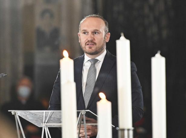 Trauergottesdienst im Stephansdom: Fünf Kerzen für die Toten