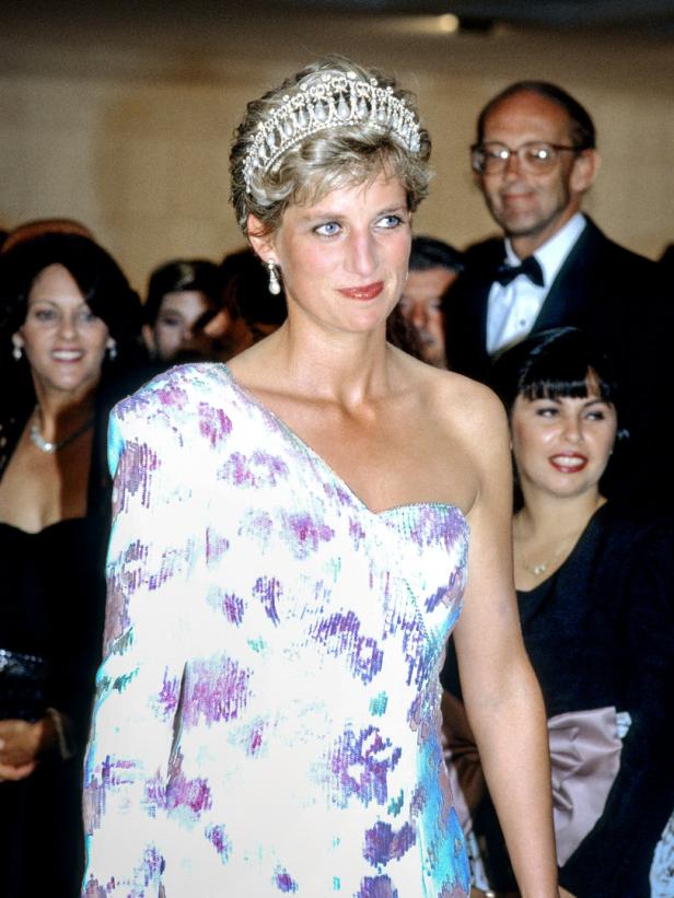 Die ewige Stilikone: So gut sind Dianas Looks in "The Crown"
