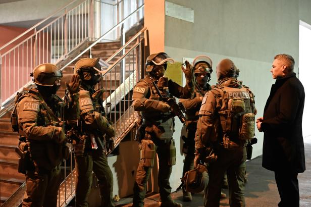 Terror-Razzia: 70 Beschuldigte in vier Bundesländern