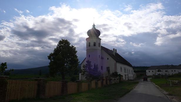 Lokales: Backhendl in Gumpoldskirchen