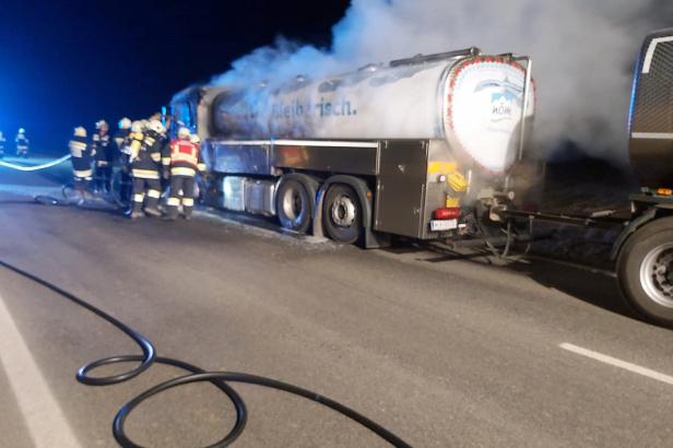 NÖ: Transporter mit 8.000 Liter Milch ging in Flammen auf