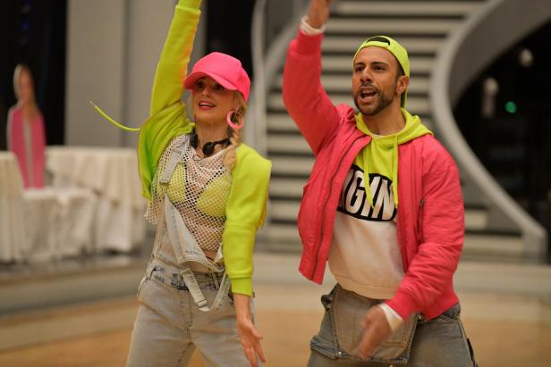 Hip-Hop-Beats im Ballroom: Jetzt müssen die Dancing Stars beim "Streetdance“ ran