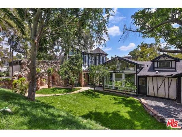 Schräge Villa von Frank Zappa wird verkauft
