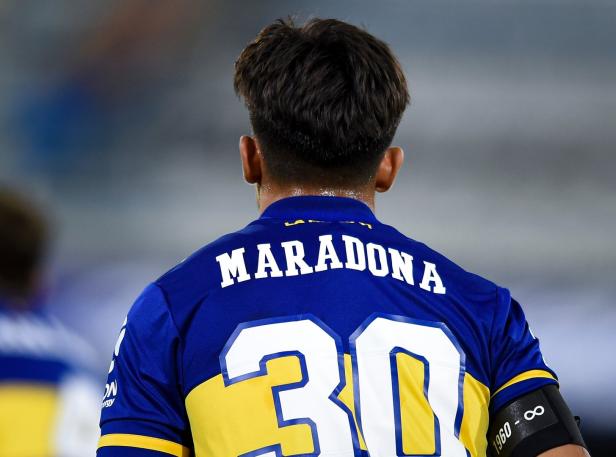 Vor trauernder Tochter: Boca Juniors ehrt Maradona in der Bombonera