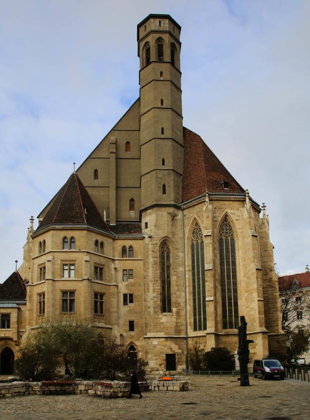 Die Minoritenkirche und ihre weggeschossene Turmspitze