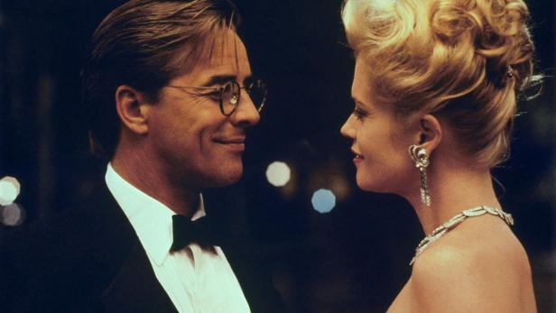 Melanie Griffith und David Strathairn in einer Szene aus dem Film „Shadow of Doubt“.